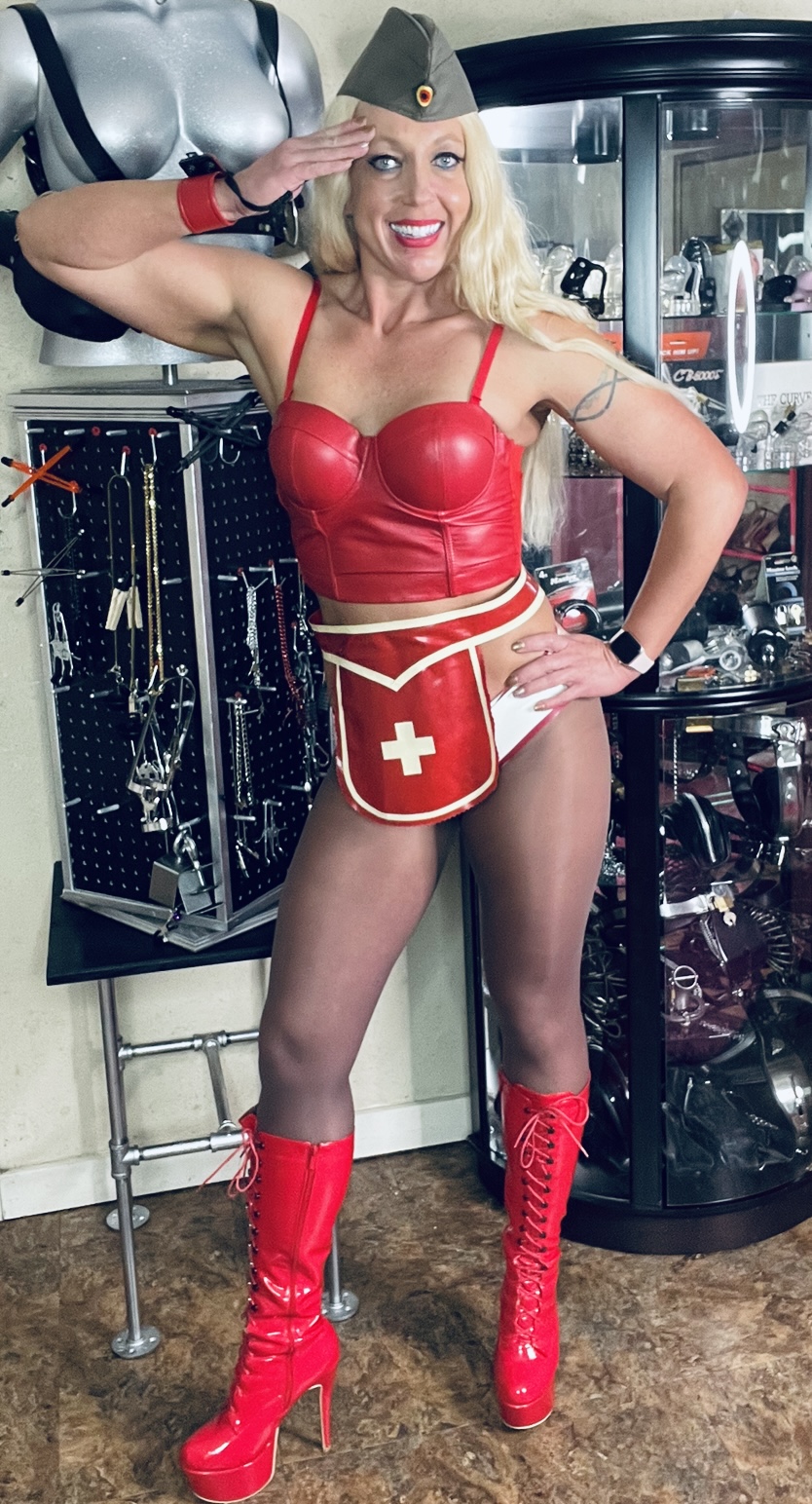 Raleigh Military Latex Dominatrix | Dickie virgin